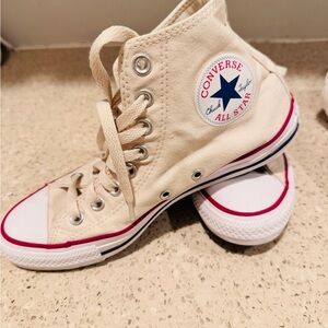 Women high top converse. Light beige/tan. Size 8 ½ -25cm. Excellent condition.